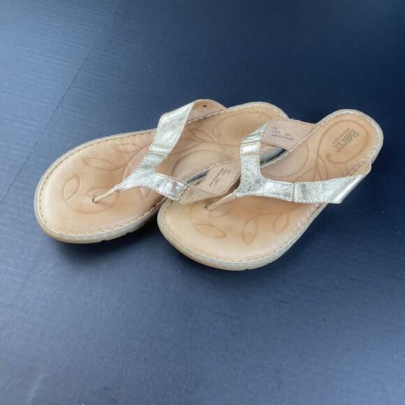 Born Amelie Flip Flops Thongs Leather Gold Sandals Size 10 M F00270 Pre Owned - Picture 14 of 16
